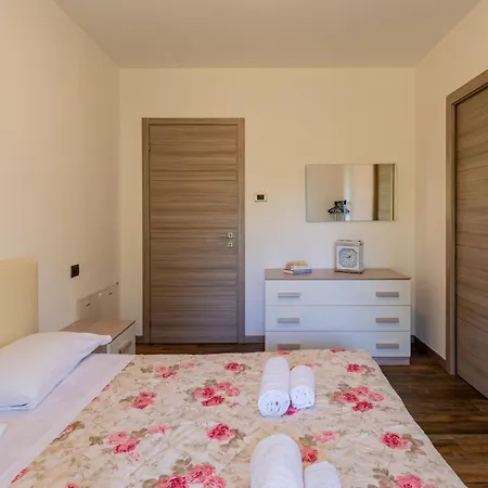 Motto Dei Dossi By Interhome 펜션 Albonico